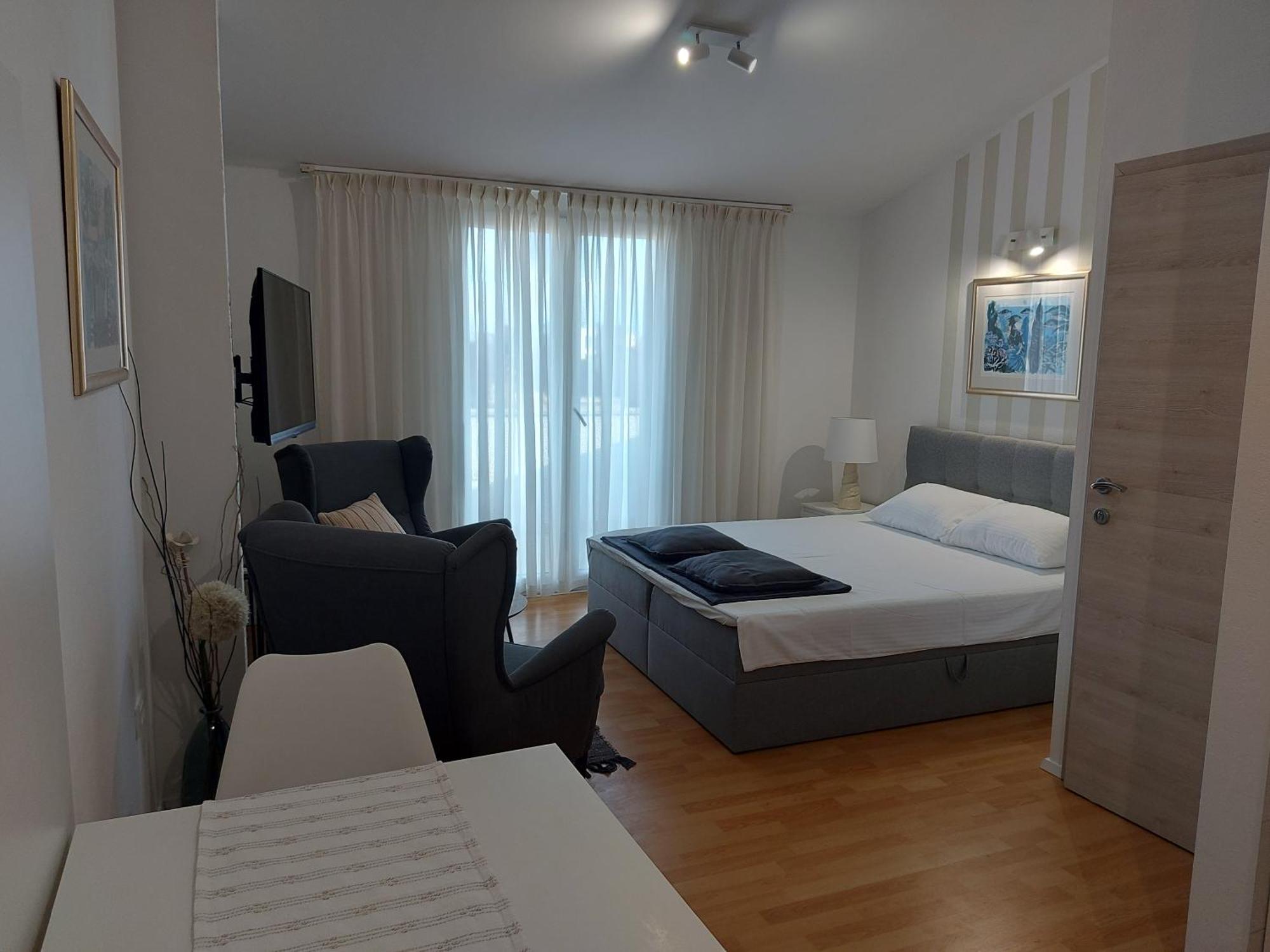 Apartments Fantasia Pula Exterior photo